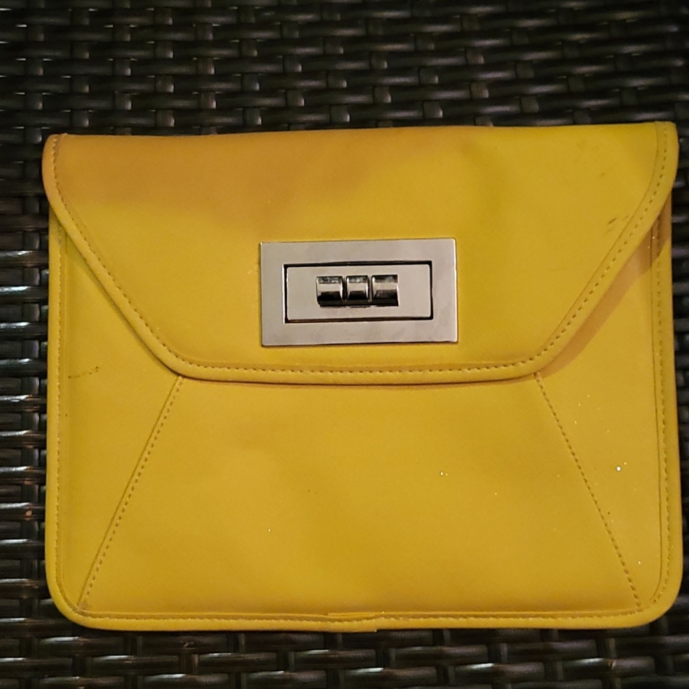 Sunshine 🌞 Yellow handtote and shoulder purse all